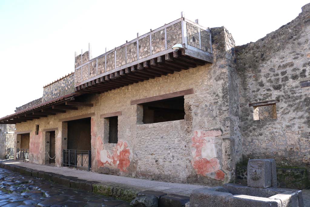 I 12 3 Pompeii December 2018 Looking East Along South Side Of Via